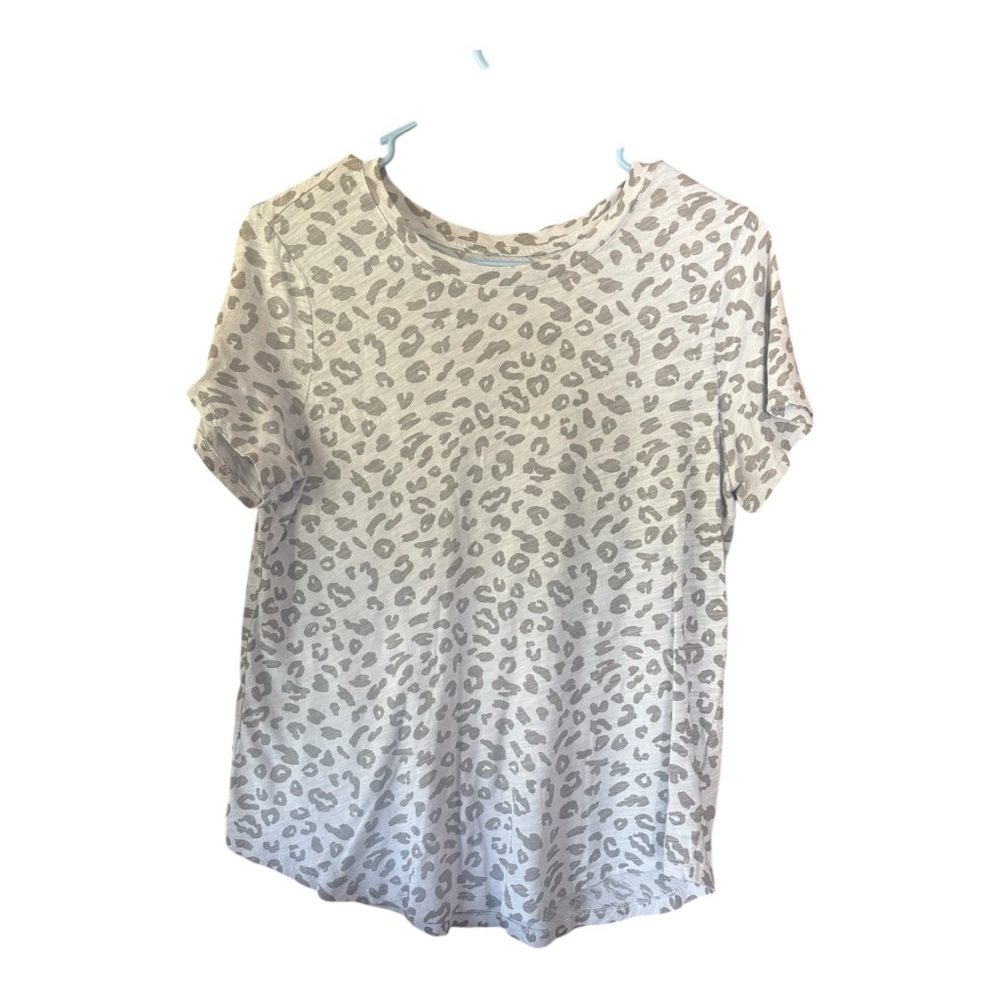 Old Navy Cream Leopard Print Short Sleeve Tee